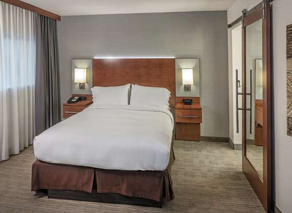  - DoubleTree by Hilton Southwest Omaha - I-80, Exit 449