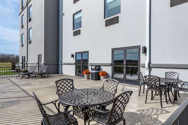  - Sleep Inn Newberry - I-69, Exit 87