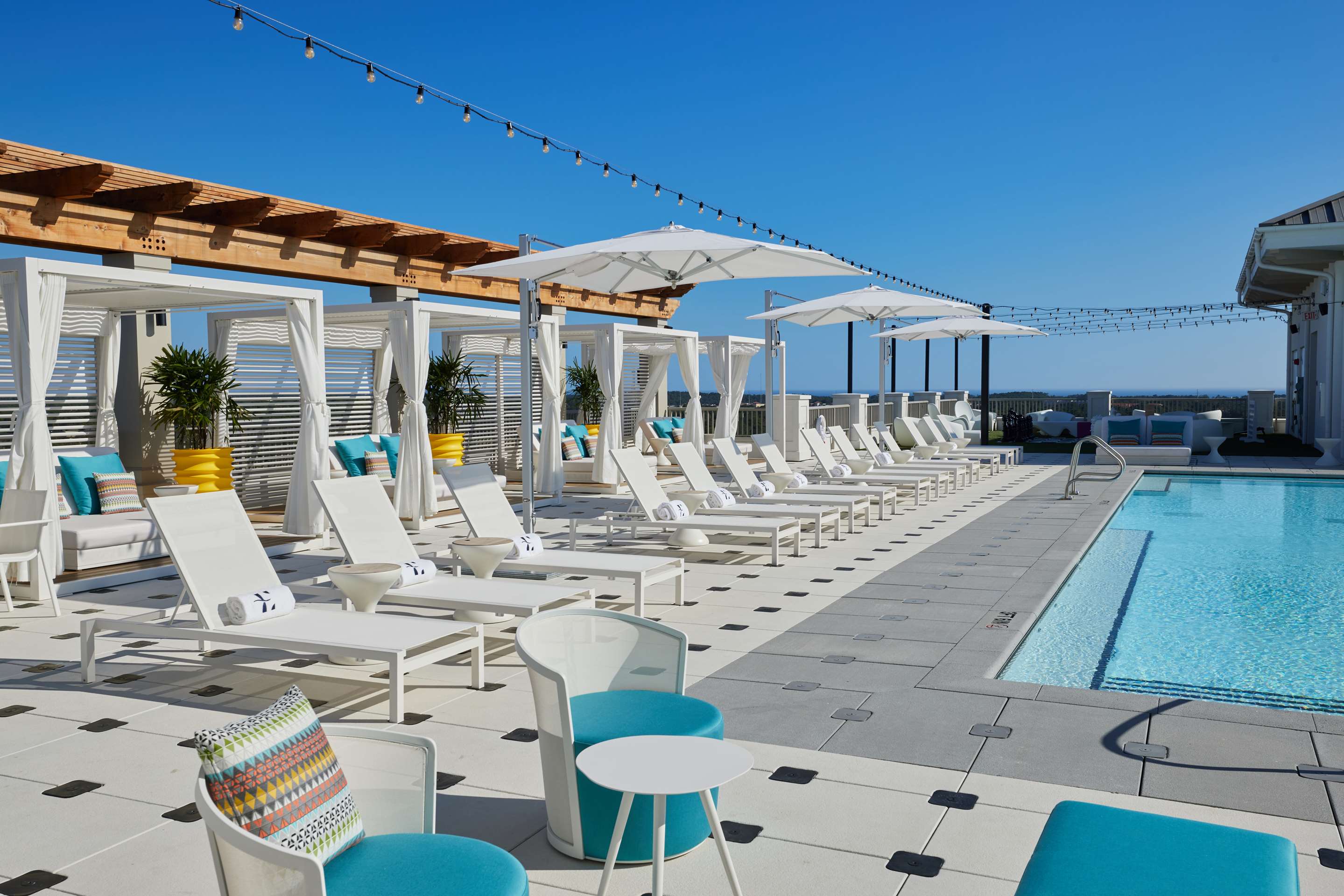 Copy of Rooftop Pool | Hotel Effie Sandestin