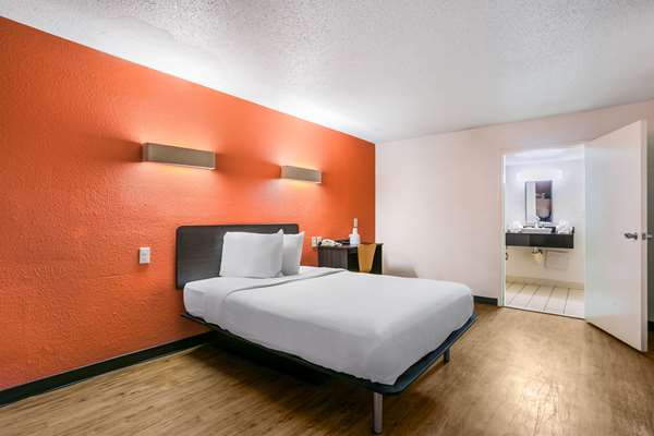  - Rodeway Inn Baltimore - I-95, Exit 50