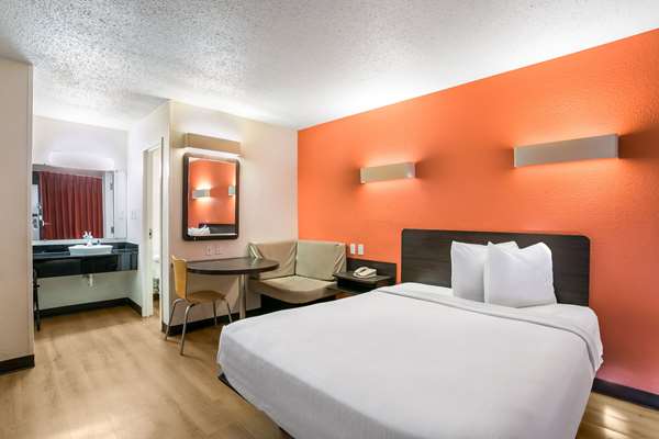  - Rodeway Inn Baltimore - I-95, Exit 50