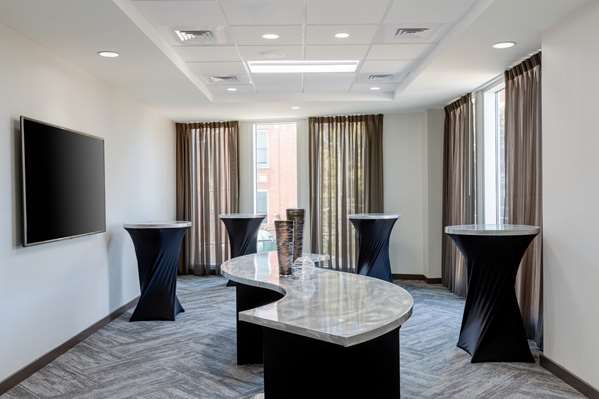  - Hyatt Place Hotel Centennial Park Atlanta - I-75 & I-85, Exit 249B & 249C