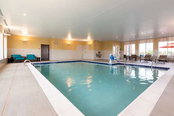 Pool - Hyatt Place Hotel Flint