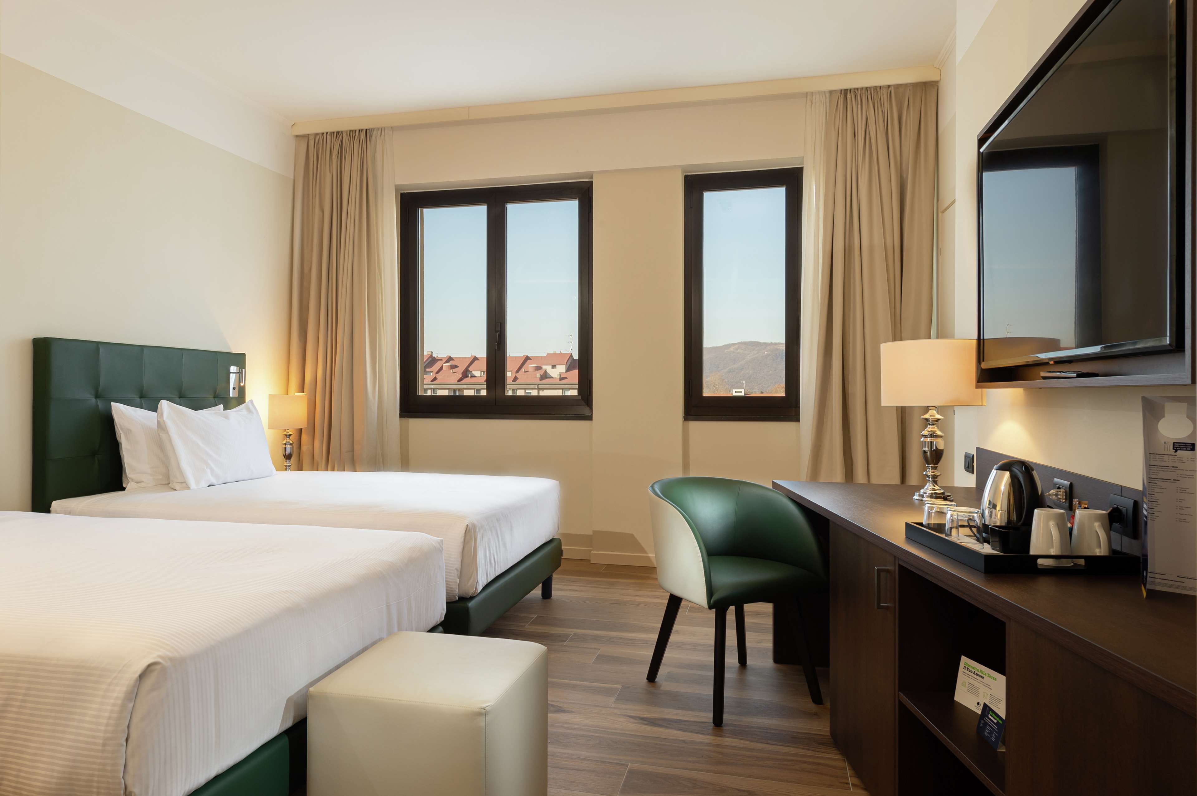 DoubleTree by Hilton Brescia Room Type - TWO DOUBLE BEDS SUP ROOM