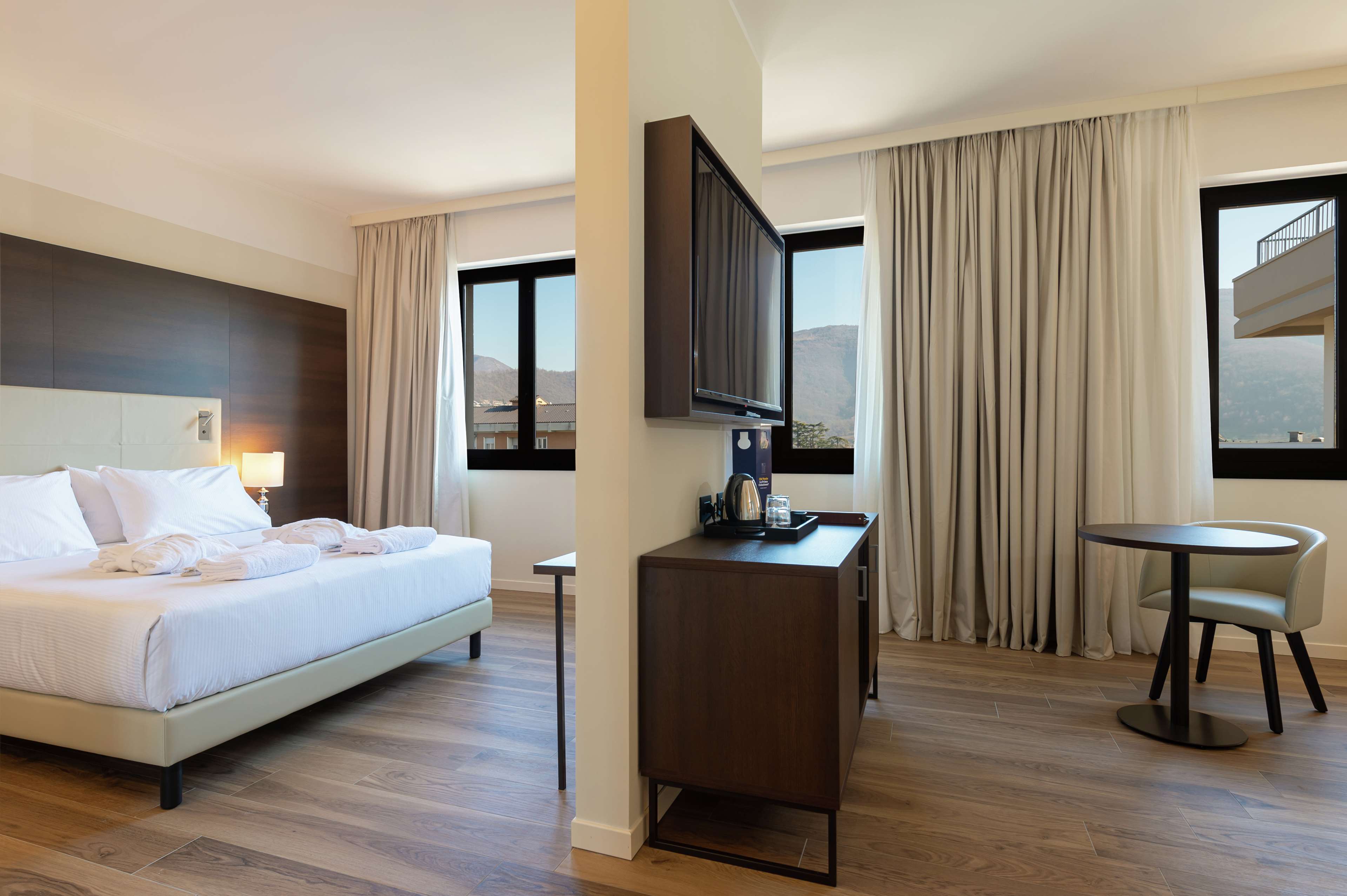 DoubleTree by Hilton Brescia Room Type - KING JUNIOR SUITE