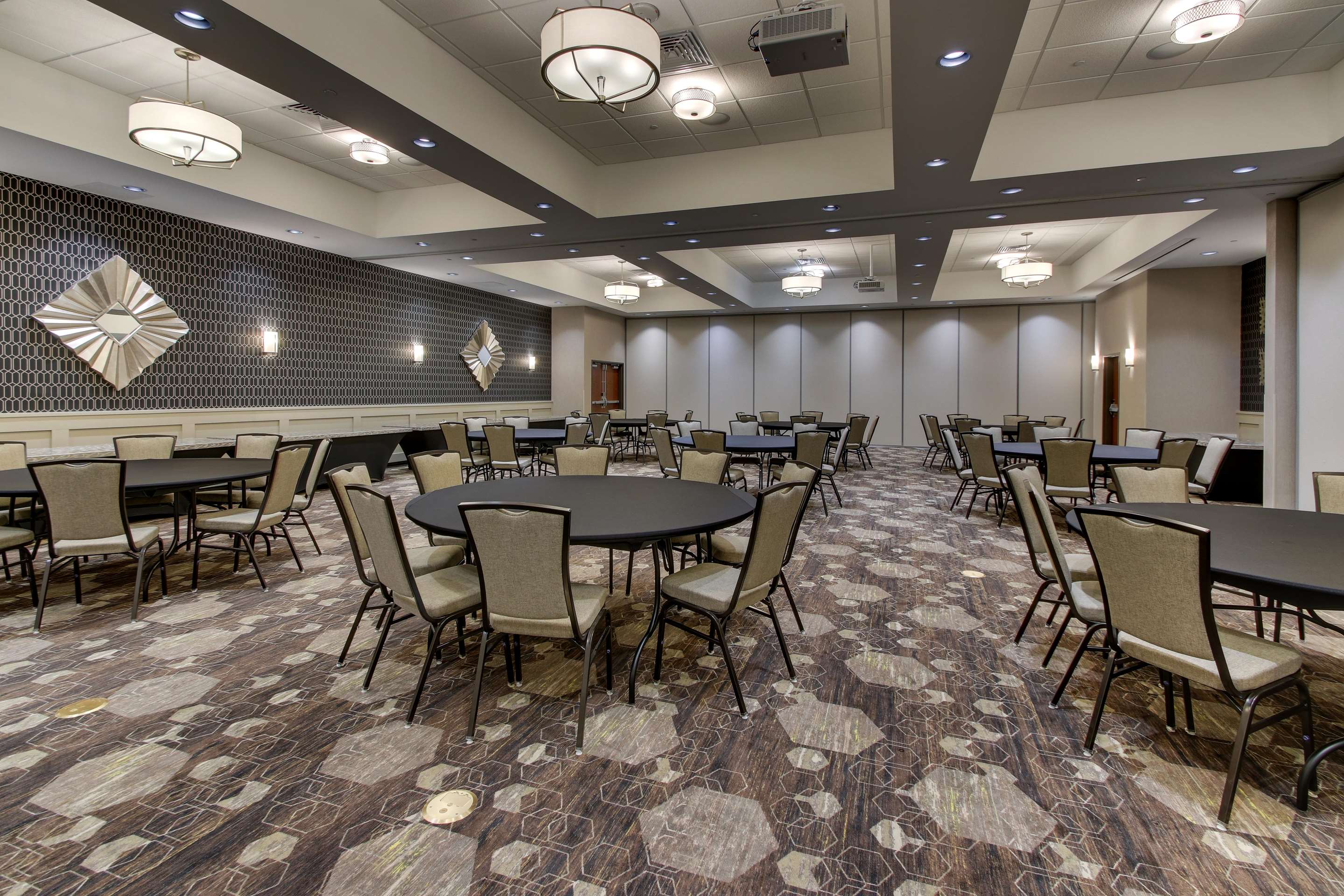 Meeting Room | Drury Plaza Hotel Dallas Richardson