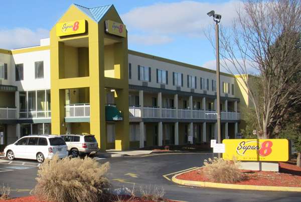 Exterior view - Super 8 Motel New Cumberland - I-83, Exit 40A