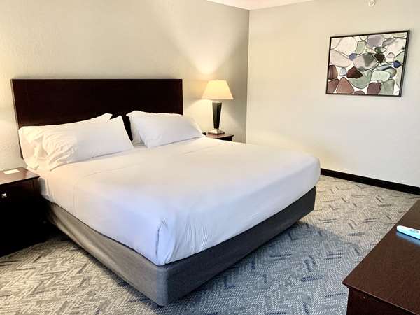  - Best Western Oswego Hotel