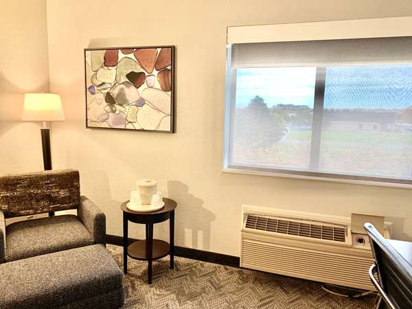  - Best Western Oswego Hotel