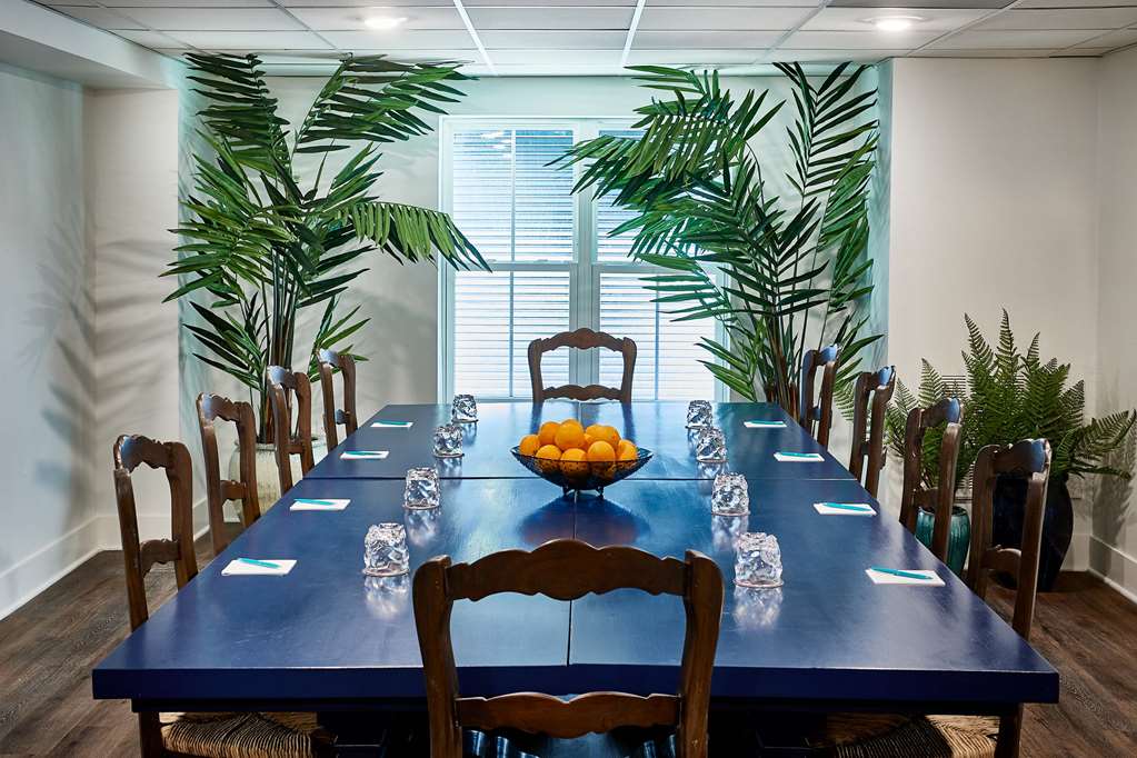 HOTEL SIMONE-guestroom-Guest Room,On-Site.jpg