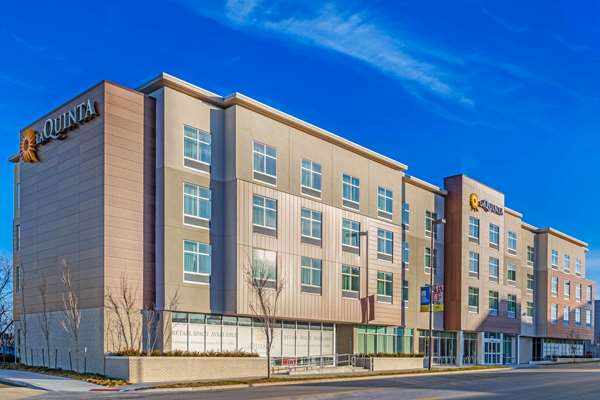 Exterior view - La Quinta Inn & Suites Beacon Hill Kansas City