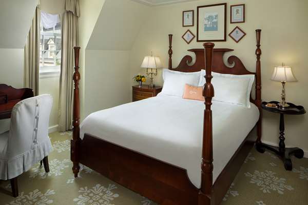 Suite - Carolina Inn Chapel Hill