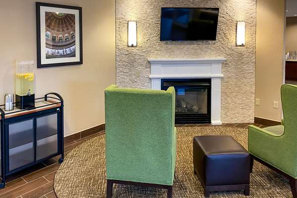  - Comfort Inn Dekalb