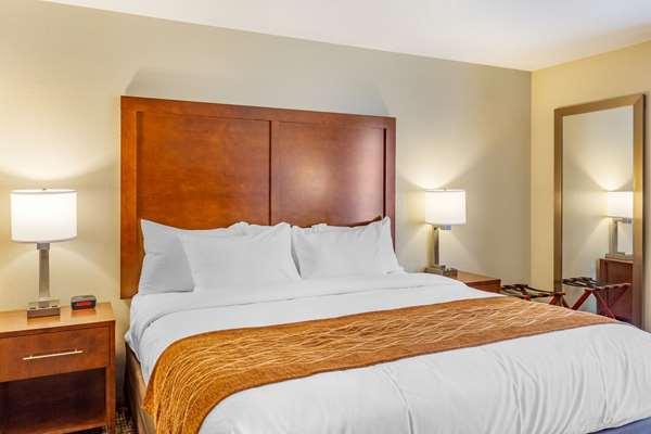  - Comfort Inn Dekalb