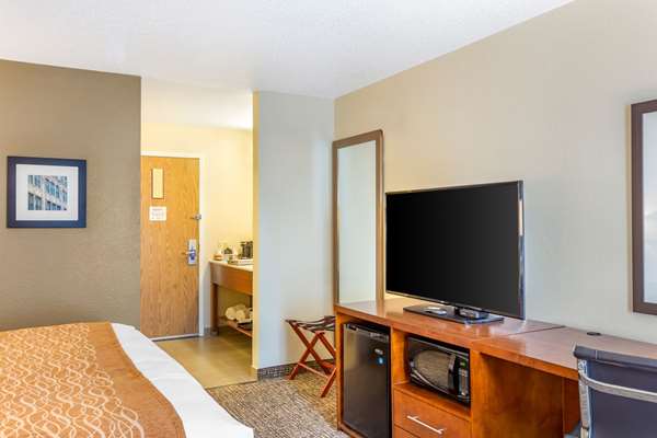  - Comfort Inn Dekalb