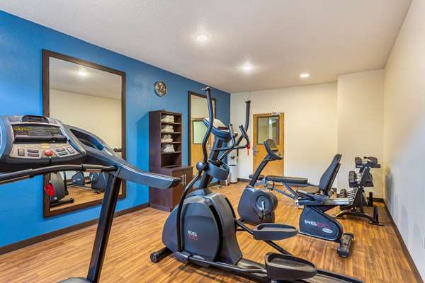Fitness/ Exercise Room - Comfort Inn Dekalb