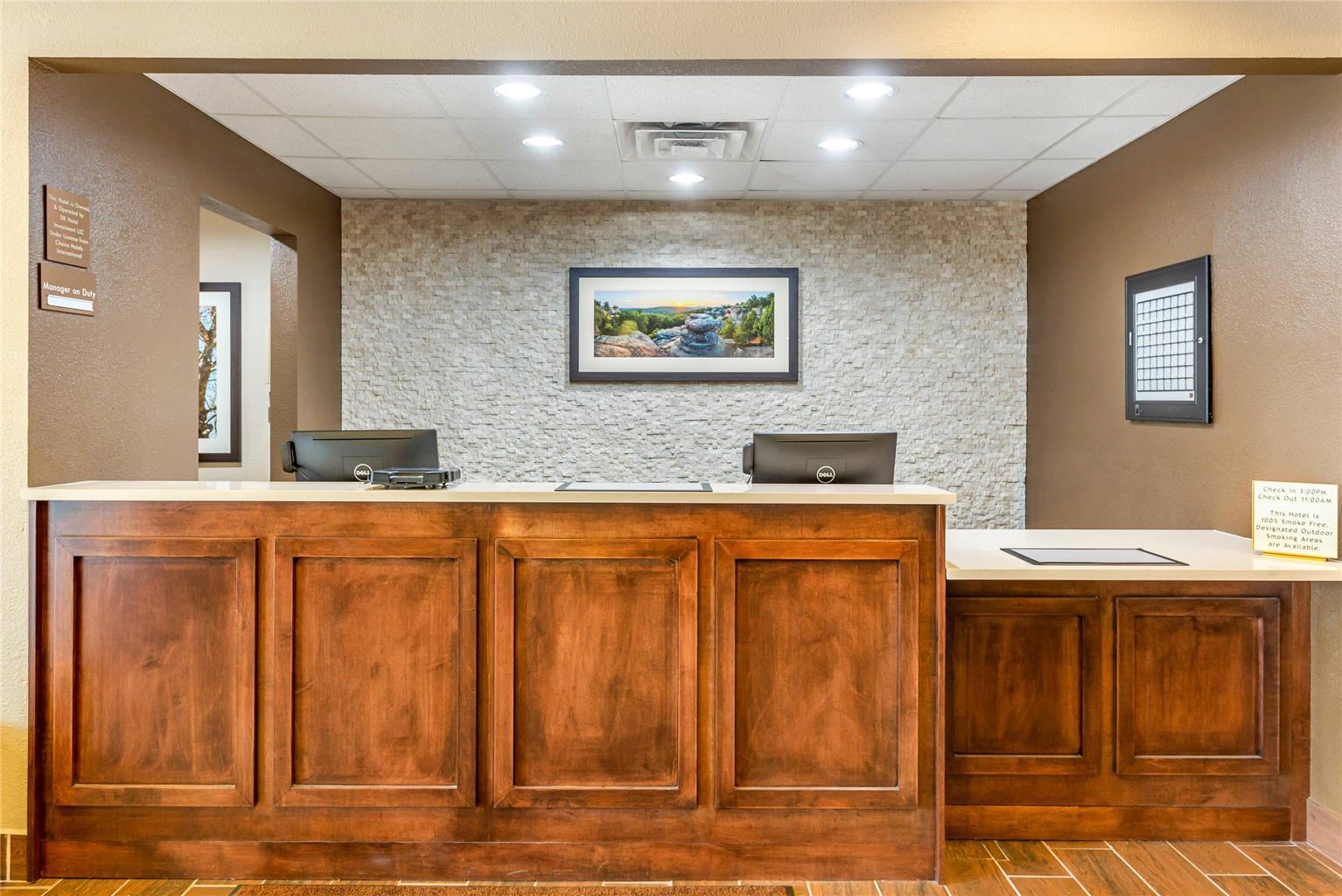 Comfort Inn DeKalb