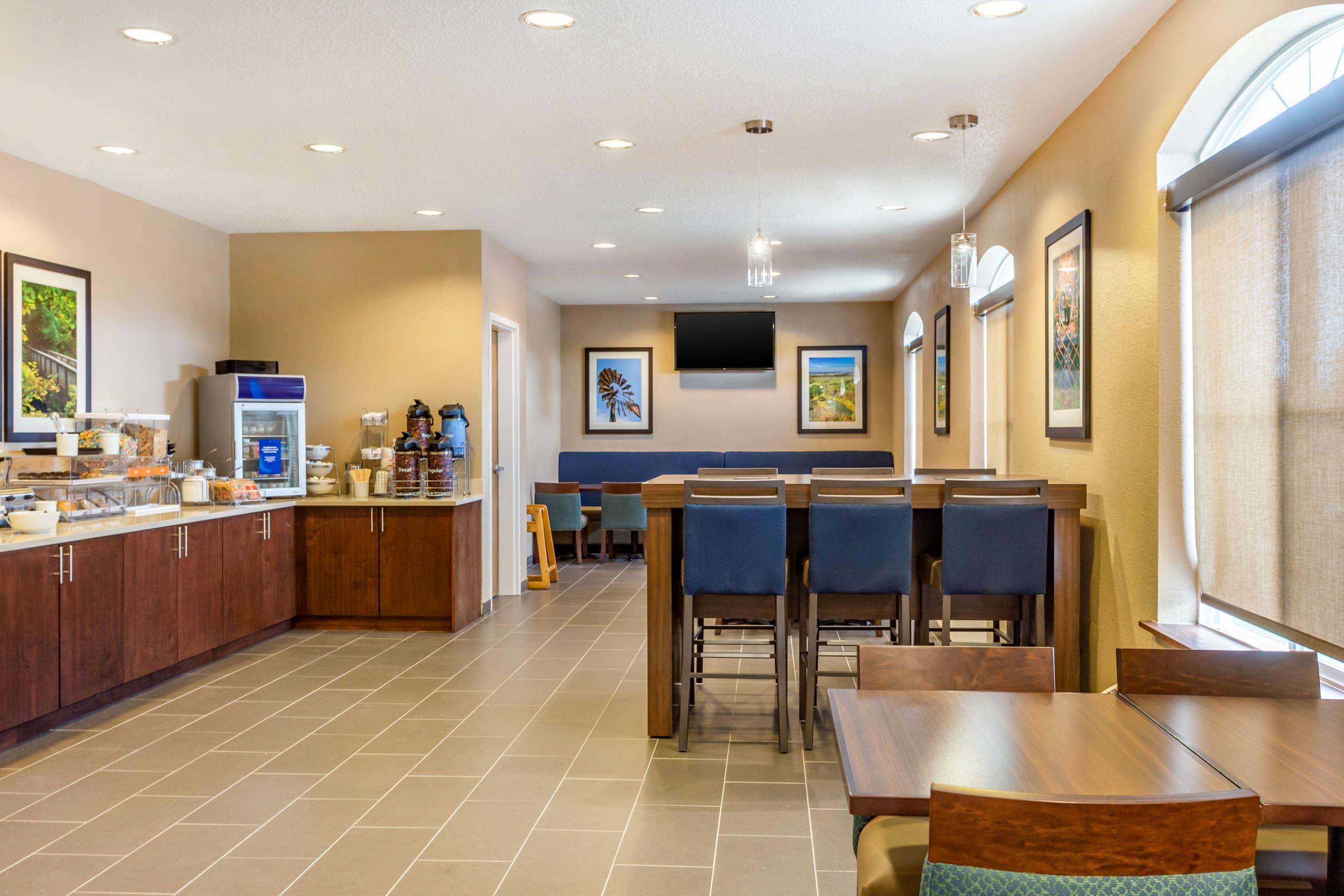 Breakfast area