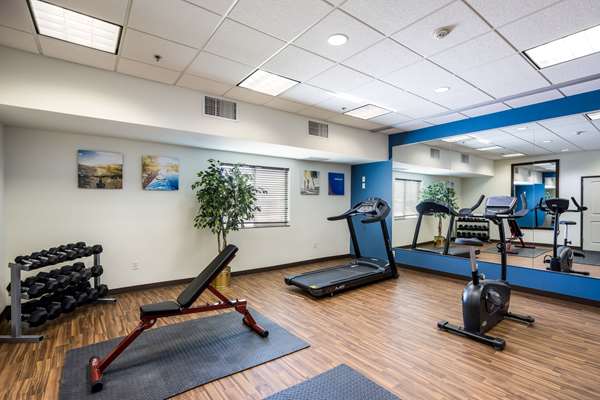 Fitness/ Exercise Room - Comfort Inn Bonner Springs - I-70, Exit 224