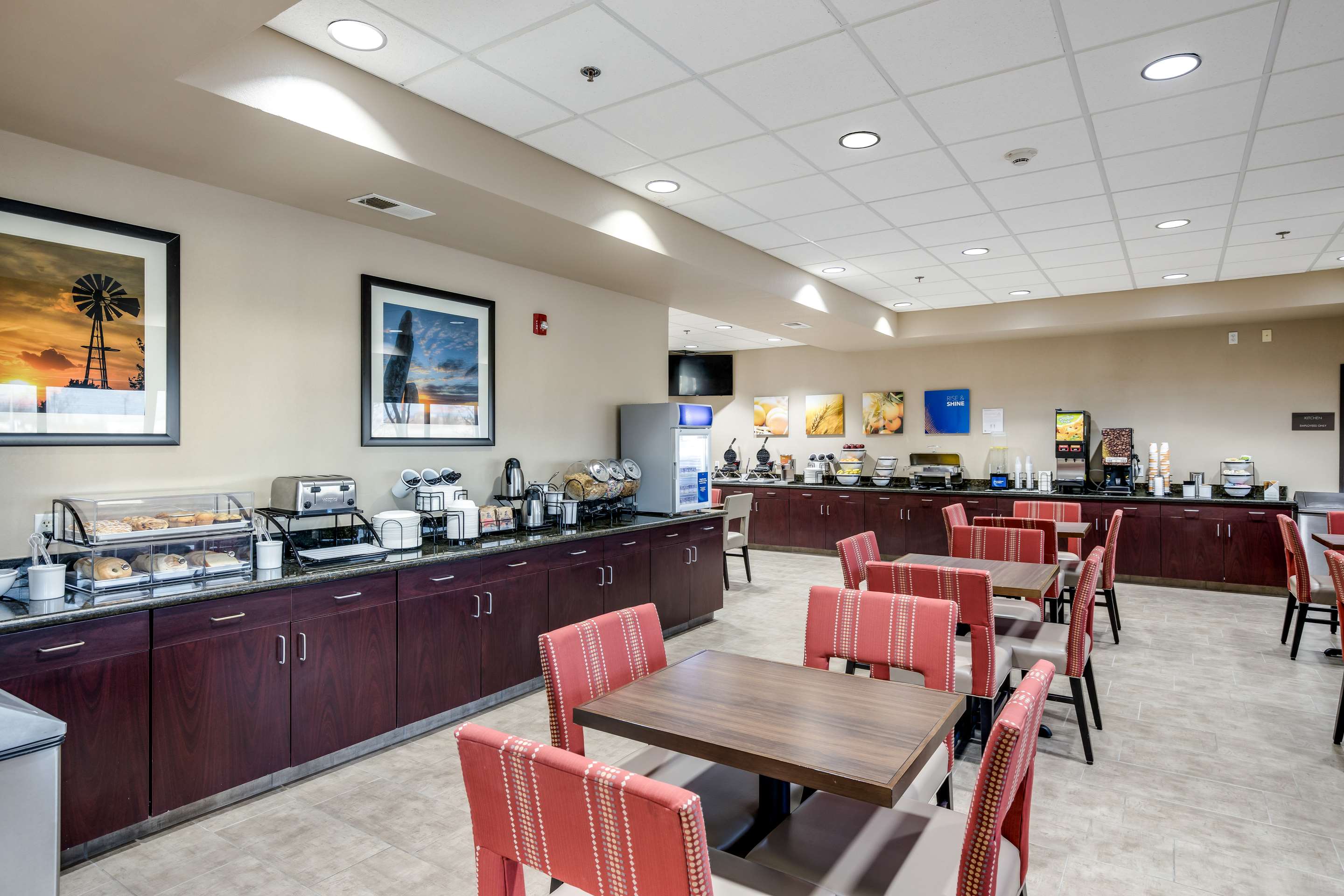 Breakfast area