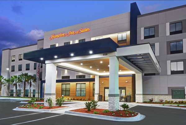 Exterior view - Hampton Inn & Suites Middleburg