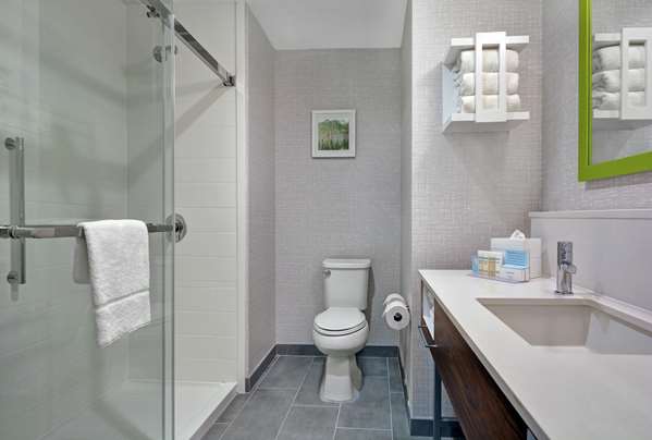  - Hampton Inn & Suites Middleburg