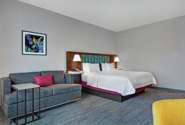  - Hampton Inn & Suites Middleburg