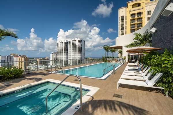 Pool - Canopy by Hilton Hotel Downtown West Palm Beach