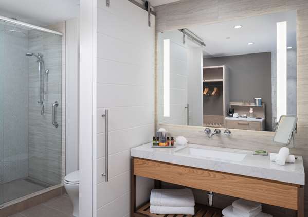  - Canopy by Hilton Hotel Downtown West Palm Beach