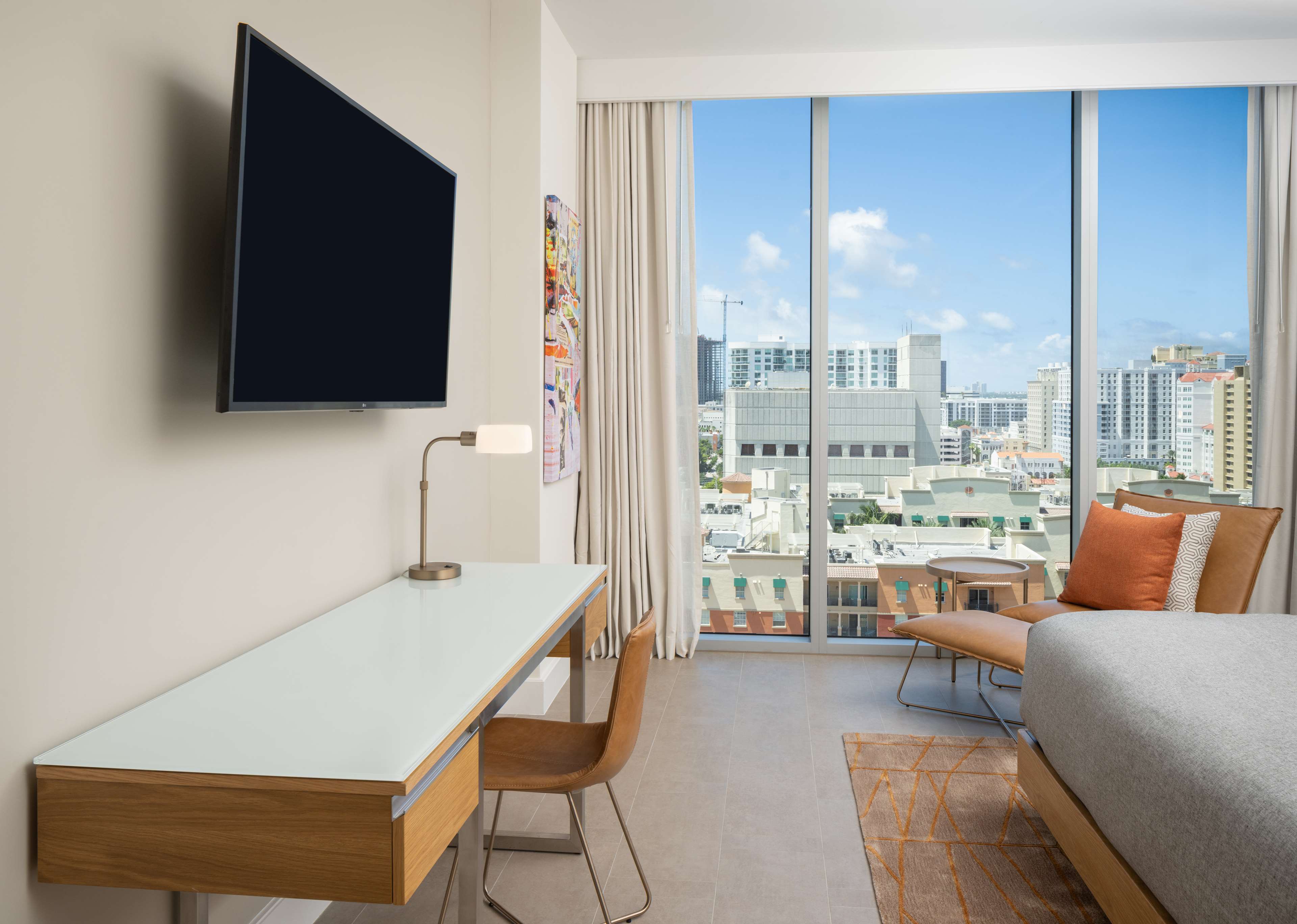 Canopy by Hilton West Palm Beach Downtown Room Type - 1 KING CORNER