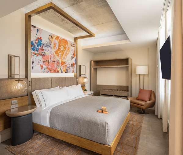  - Canopy by Hilton Hotel Downtown West Palm Beach