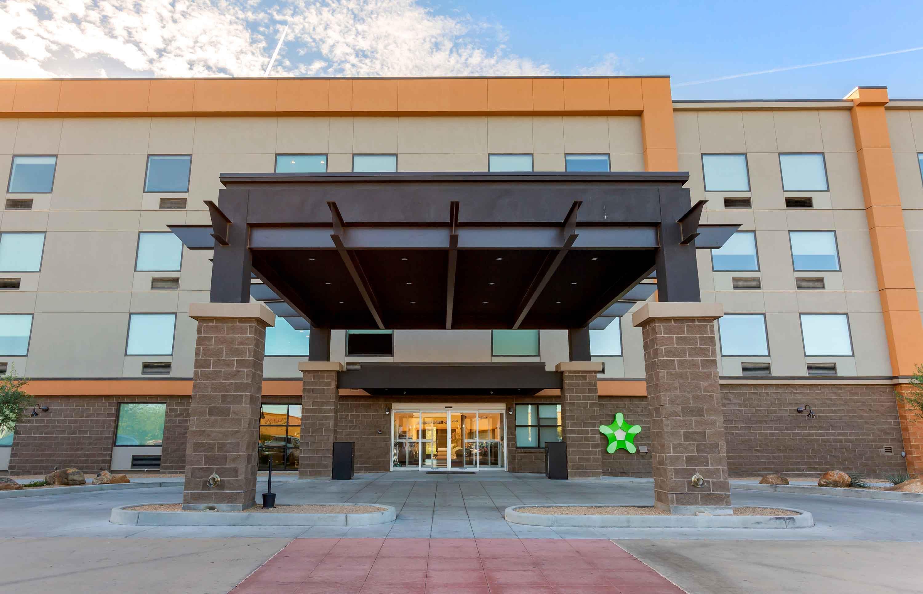 Exterior | Extended Stay America Premier Suites - Phoenix - Chandler - Downtown