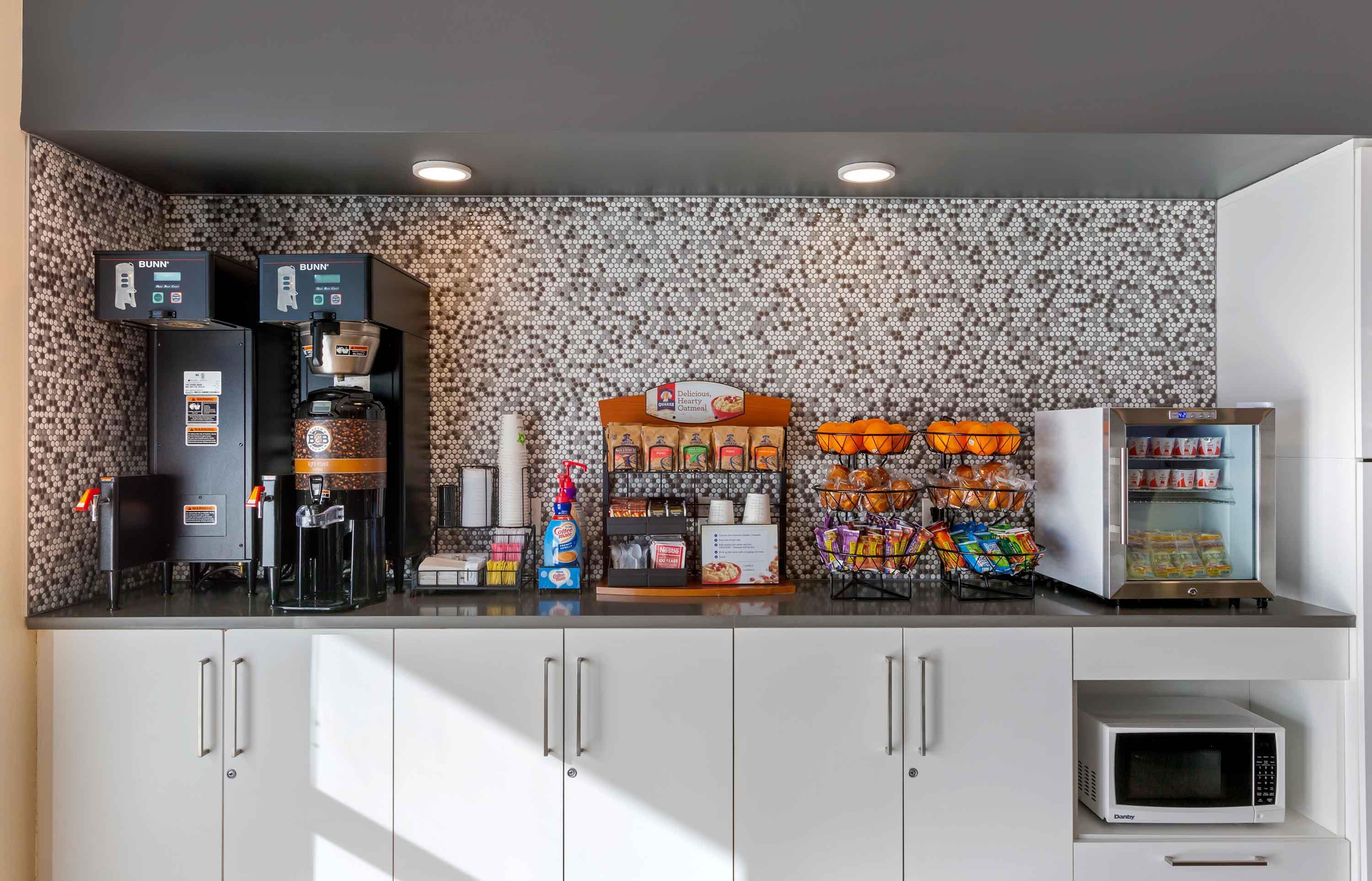 Free Grab-and-Go Breakfast | Extended Stay America Premier Suites - Phoenix - Chandler - Downtown