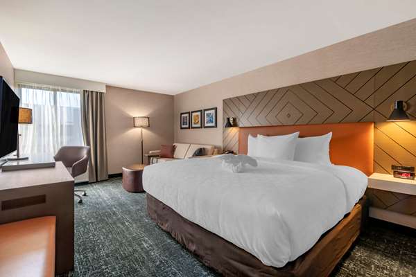  - Clarion Inn Nashua