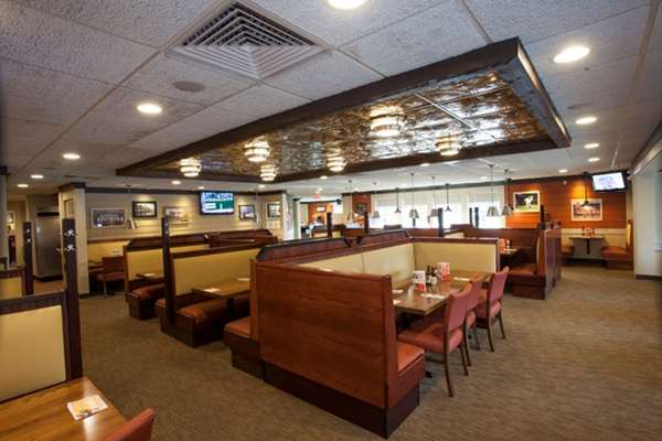 Restaurant - Clarion Inn Nashua
