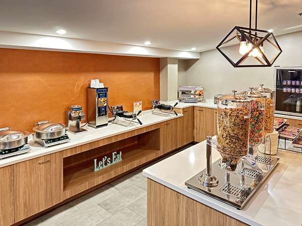 Amenities - Clarion Inn Nashua