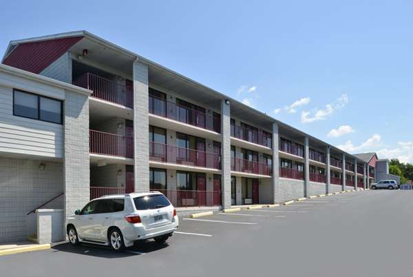 Exterior view - Ramada Hotel Branson