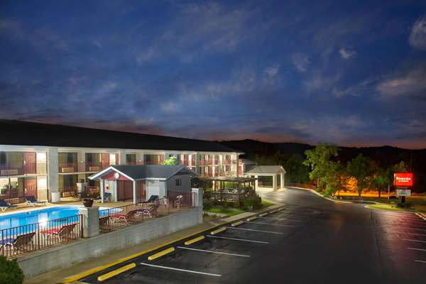 Exterior view - Ramada Hotel Branson