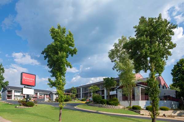 Exterior view - Ramada Hotel Branson