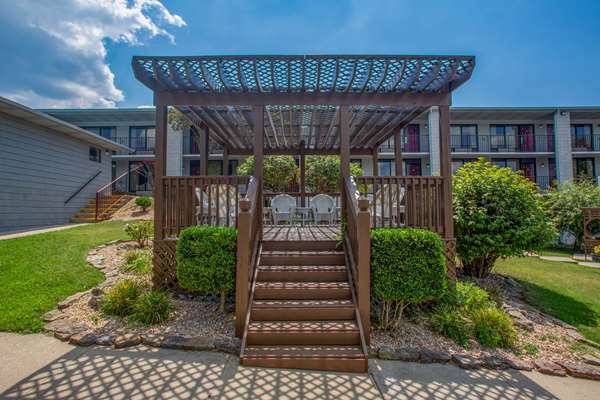  - Ramada Hotel Branson