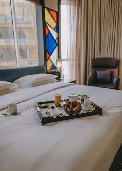 ANDAZ SUITE BALCONY
