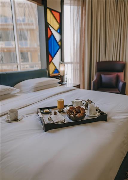 ANDAZ SUITE BALCONY