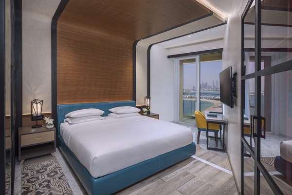 JUNIOR SUITE BALCONY