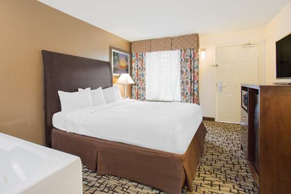 Suite - SureStay Hotel by Best Western North Myrtle Beach