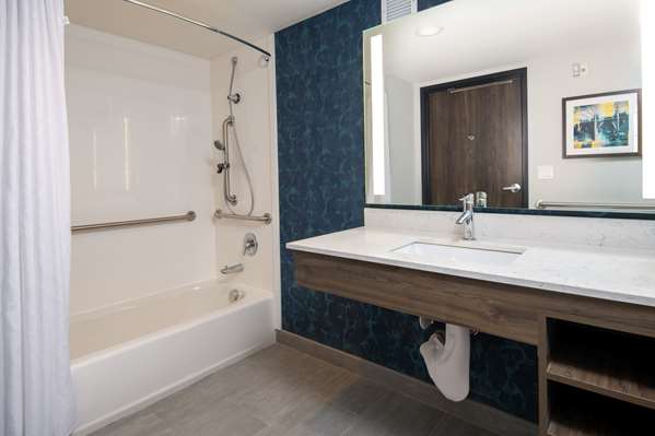  - La Quinta Inn & Suites Spokane - I-90, Exit 281