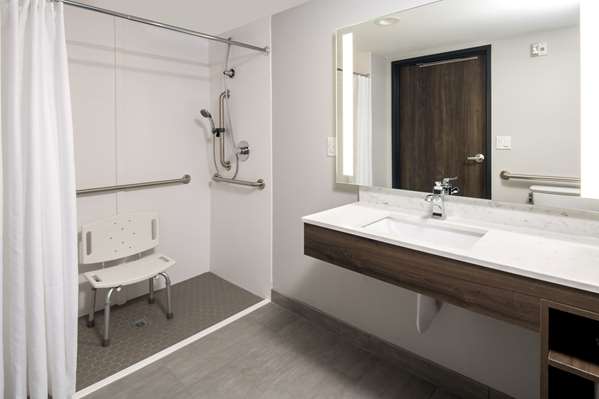  - La Quinta Inn & Suites Spokane - I-90, Exit 281