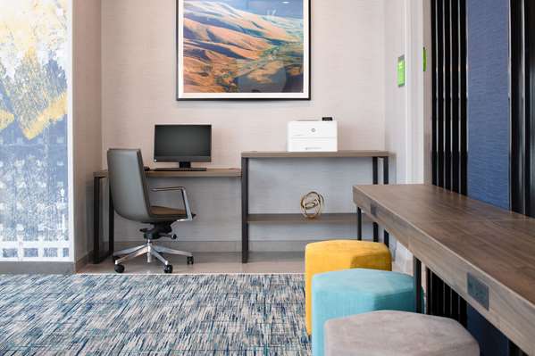 Conference Area - La Quinta Inn & Suites Spokane - I-90, Exit 281