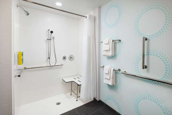  - Tru by Hilton Northlake Atlanta - I-285, Exit 37