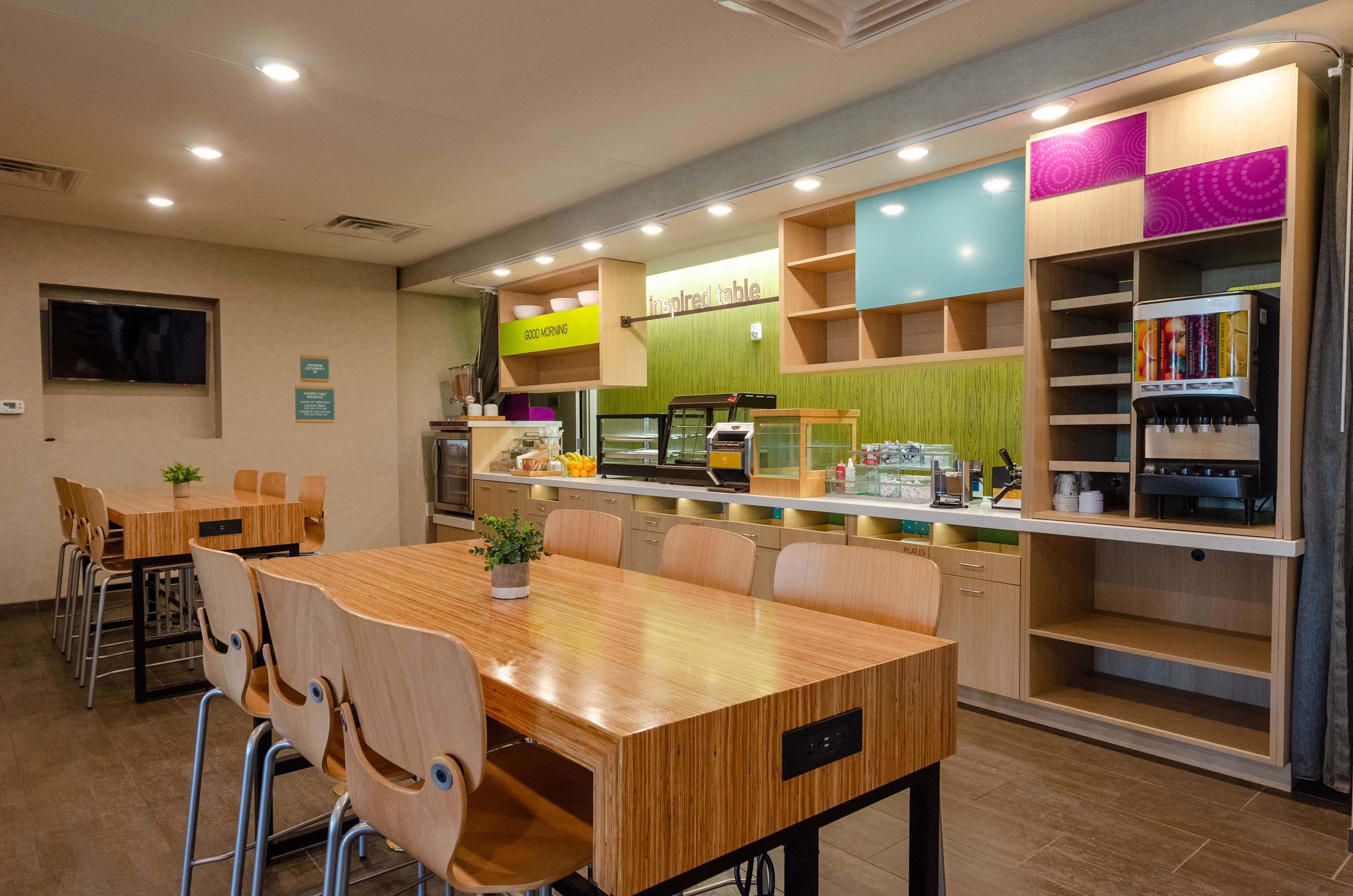 Breakfast Area | Home2 Suites by Hilton Atlanta Airport West