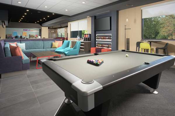  - Tru by Hilton NW Kennesaw - I-75, Exit 269